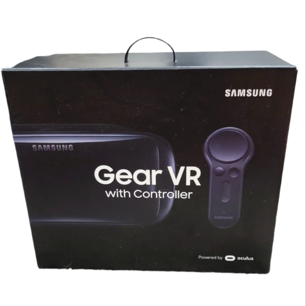 New! Samsung Gear VR With Controller